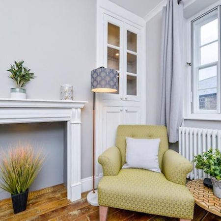 Victorian Townhouse - Stamford Centre - 2 Big Bedrooms, Living Room Kitchen Etc Tastefully Decorated Eksteriør bilde