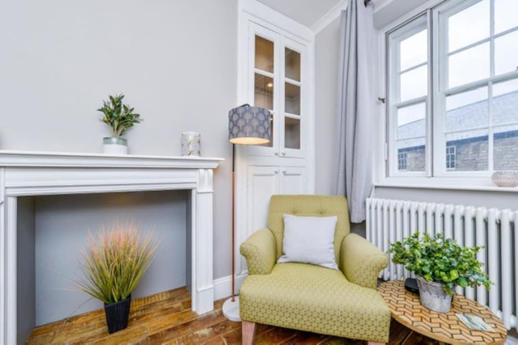 Victorian Townhouse - Stamford Centre - 2 Big Bedrooms, Living Room Kitchen Etc Tastefully Decorated Eksteriør bilde